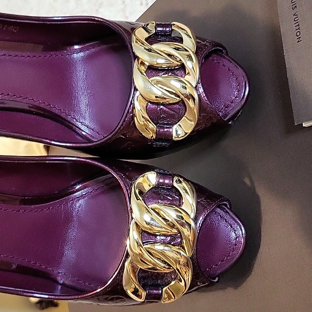 Louis Vuitton shoes. - Picture 6 of 10